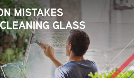 Common Mistakes When Cleaning Glass Landscape